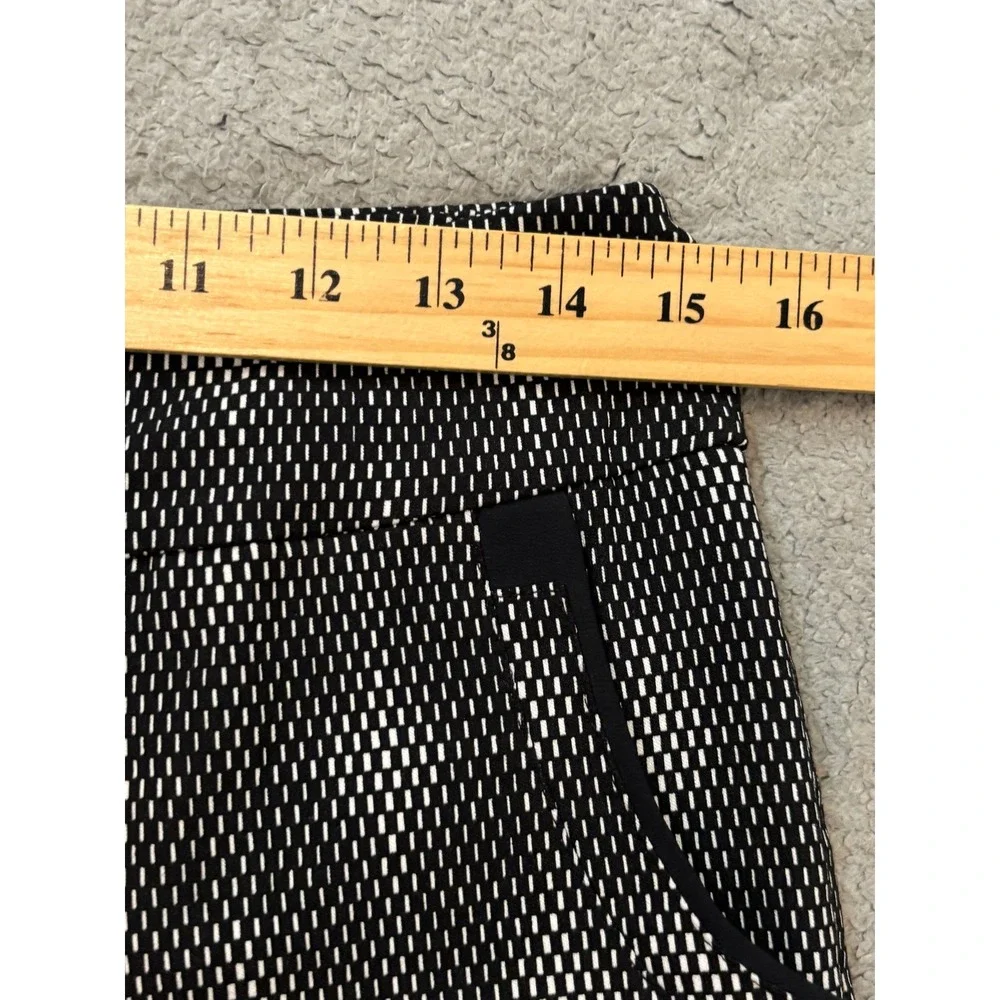 EP Pro Golf Shorts Womens Medium Black White Geometric Stretch Pull On Bermuda